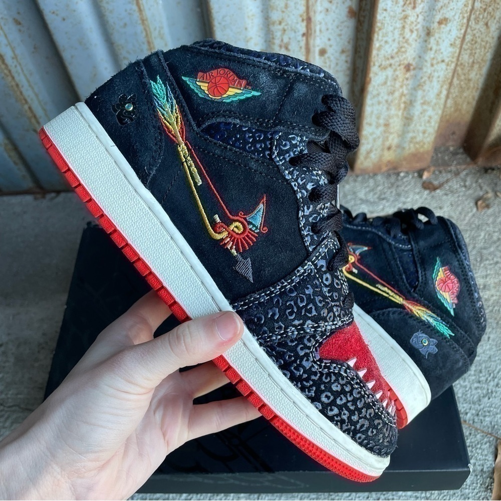 Jordan 1 Mid SE Siempre Familia Mexico's Día de los Muertos Day of the Dead Nike